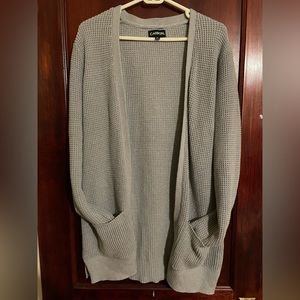 Light gray knitted cardigan